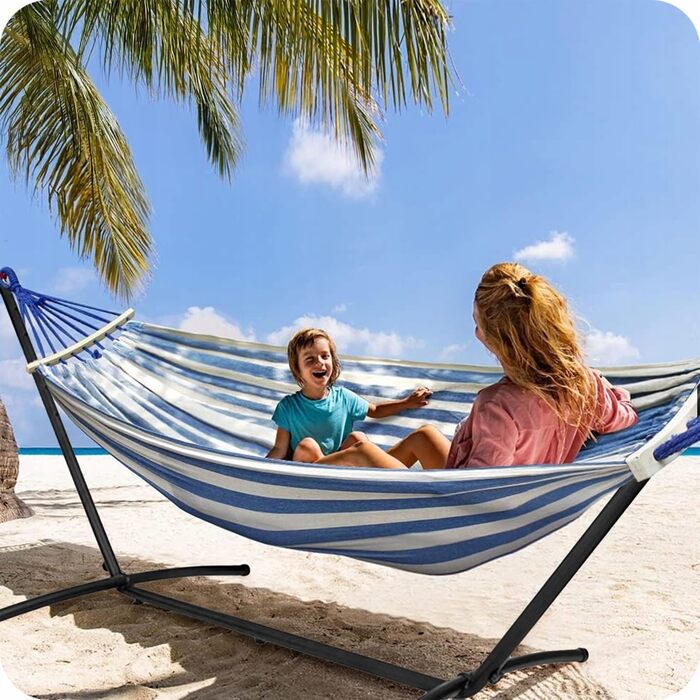 Гамак KRUMAD 260 см, до 250 кг, вуличний, бавовна-поліестер, з дерев'яними розпірками та сумкою (синьо-білий, з каркасом)