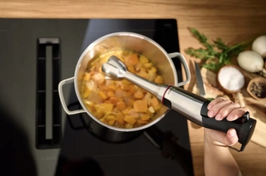 Занурювальний блендер Bosch ErgoMaster Series 6 MSM6M830 з подрібнювачем 0,5 л та місткістю