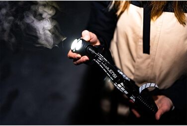 Лобовий ліхтар Ledlenser H19R Signature 4000 лм, LED, акумуляторний, червоне світло, IP67, Bluetooth, 330 м, USB-зарядка, кріплення на шолом, для MTB та outdoor