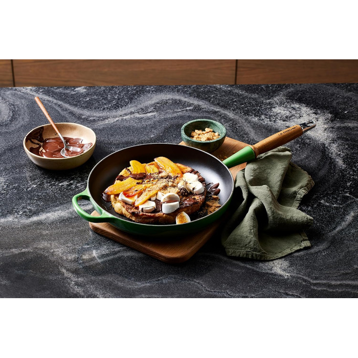 Сковорода Le Creuset Signature чавунна з дерев'яним ручками, 28 см, Bamboo
