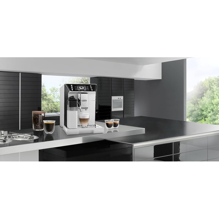 De'Longhi PrimaDonna Class ECAM 550.65.W Fully Automatic Coffee Machine with LatteCrema Milk System, Cappuccino and Espresso at the Touch of a Button, 3.5-inch TFT Color Display and App Control, White