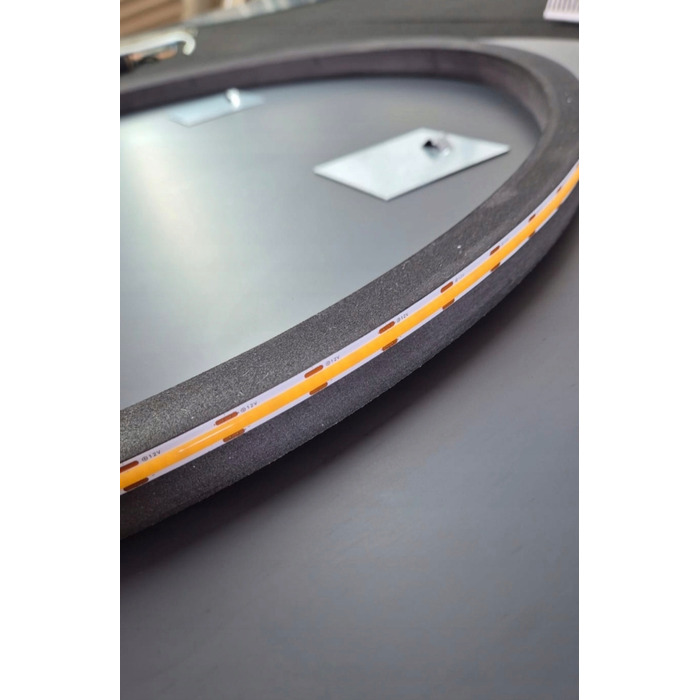 Овальне підсвічене дзеркало у ванну кімнату LED, 100x70 см