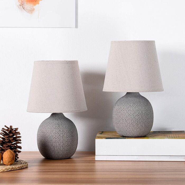 BRUBAKER Настільна/Нічна лампа 2 шт. - 28,5 см - Коричневий/Бежевий - Керамічні цоколя з текстурою - Льонові абажури Бежеві