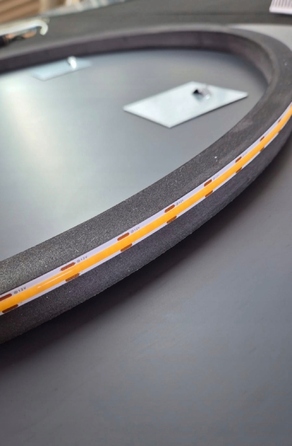 Овальне підсвічене дзеркало у ванну кімнату LED, 100x70 см