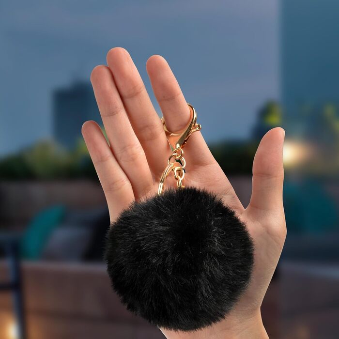 Сумка жіноча URAQT чорна шкіряна, шопер для офісу, школи, покупок з помпоном з хутра кролика та брелоком (аксесуари для сумок)