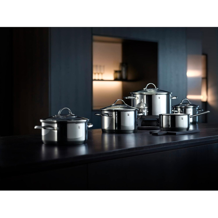 Каструля WMF Provence Plus 16 см з кришкою з термостійкого скла, 1,4 л, з нержавіючої сталі Cromargan, без покриття, для приготування на індукційних плитах, сумісна з духовкою