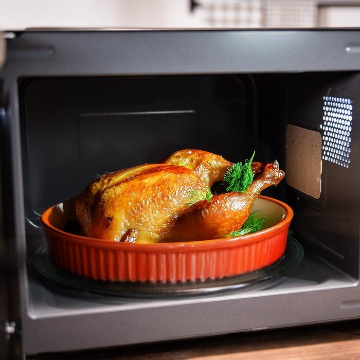 Мікрохвильова піч Cecotec Proclean 5130 з грилем, 23 л, 800/1000 Вт, рівномірне приготування, 5 рівнів потужності, функція розморожування, таймер 60 хв, діаметр обертового столу 285 мм