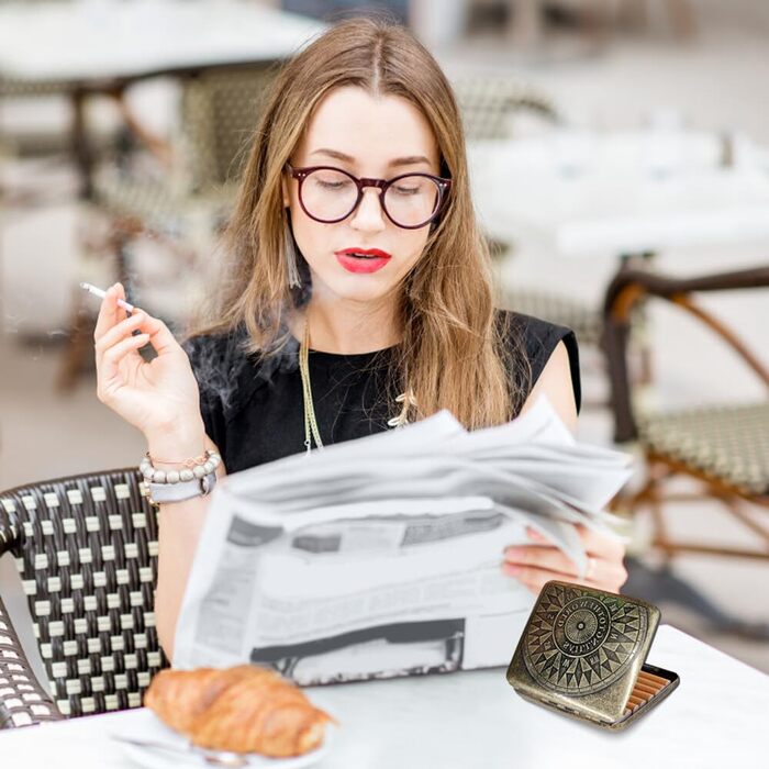 Елегантне металеве тютюнотримач для 20 сигарет, золотий, 10.3x6x1.7 см