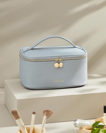 Велика косметичка для жінок, дорожня косметичка з водонепроникної шкіри, косметичний мішечок або сумочка для макіяжу з ручкою та знімним роздільником (Блакитна)