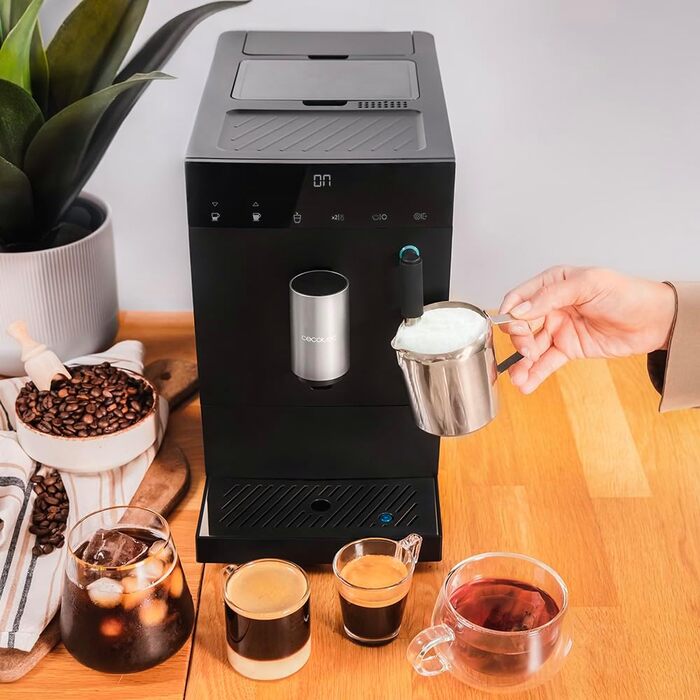 Суперавтоматична кавомашина Cecotec Cumbia Cremmaet Compact Steam 1350 Вт, 19 бар, термоблок, 5 рівнів помелу, самочистка, парогенератор, персоналізація кави