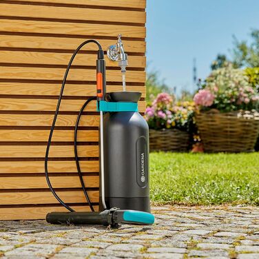 Обприскувач садовий Gardena Comfort 5 л з насосом, наплічним ременем, запобіжним клапаном і фіксацією ручки для рослин