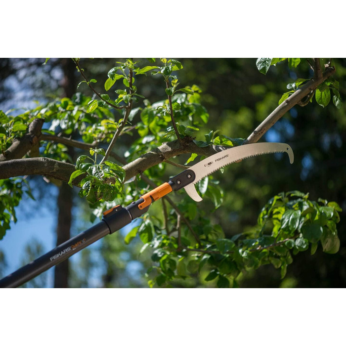 Садова пила Fiskars QuikFit для обрізки гілок, 55 см, загартована сталь, чорна/помаранчева, змінний інструментальний модуль 1000691