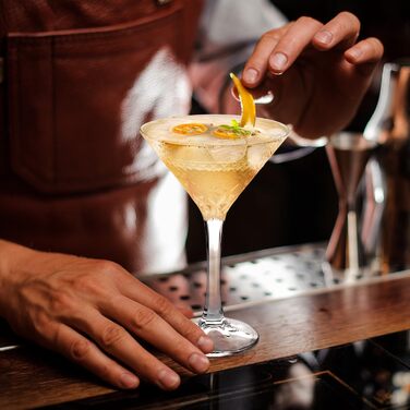 Набір келихів Мартіні, 4 шт, 180 мл, кришталеве скло, без свинцю. Ідеально для коктейлів, Мартіні, Маргаріти, вечірок та домашнього бару.