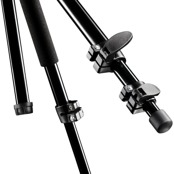 Штатив Mantona Basic Scout: компактний, легкий, для камер, з кульковою головкою, водомірною шкалою, обертовою центральною колоною. Макс. навантаження 5 кг, матеріал - алюміній. У комплекті сумка.