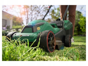 Електрична газонокосарка PARKSIDE PRM 1300 C3, 1300 Вт, травозбірник 30 л