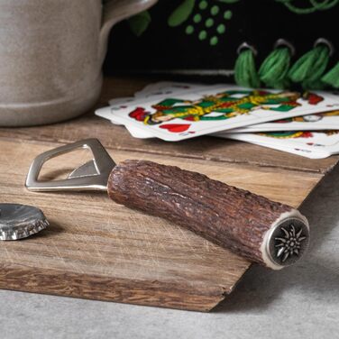 Bottle opener made of stag horn, with a handle made of genuine horn, traditional-style capsule opener, silver-plated decorative cap with edelweiss motif, ideal for traditional dress enthusiasts and hunters, as well as for a rustic home.