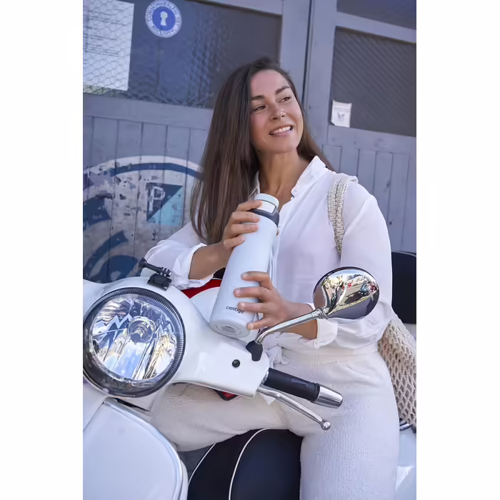 Contigo Autoseal Chill Stainless Steel Water Bottle with Autoseal Technology, Insulated Bottle Keeps Drinks Cold for Up to 28 Hours, Leakproof, BPA-Free, 720 ml (Macaroon)