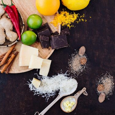 Microplane Zester Kitchen Grater Fine for Citrus Fruits, Hard Cheese, Ginger, Chocolate & Nutmeg from the Master Series with Walnut Wood Handle and Stainless Steel Blades - Made in USA