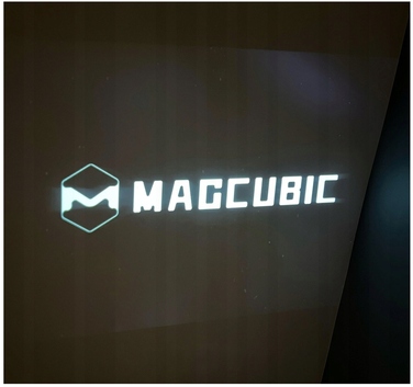 Смарт-проектор HY300 PRO 2026 Android 13, 2/16ГБ, HD + 4K, WiFi, з поворотним корпусом