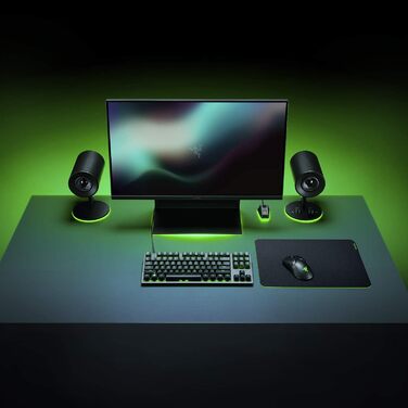 Ігровий килимок для миші Razer Gigantus V2 Medium, текстурований мікротканинний кидок, протиковзаюча гумова основа, чорний (450 x 400 x 3 мм)