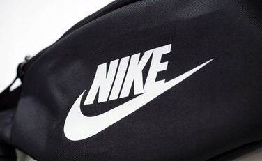 Поясна сумка Nike Heritage Hip Pack, чорна