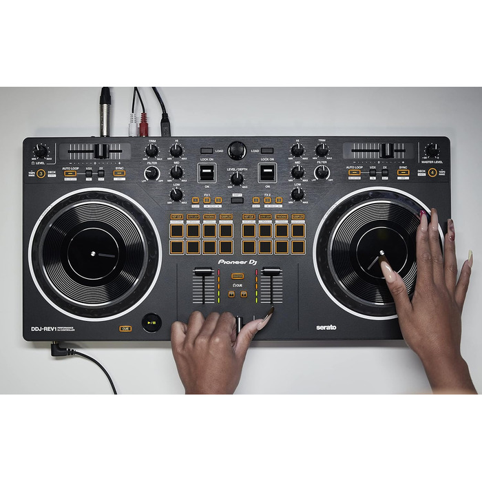 DJ контролер Pioneer DJ DDJ-REV1 - професійний контролер для DJ