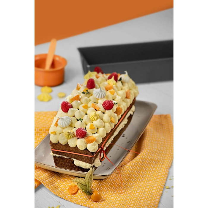 Форма для випічки Kaiser Gourmet Kastenform 25x11 см антипригарна для кексів та хліба, стійка до кислого тіста