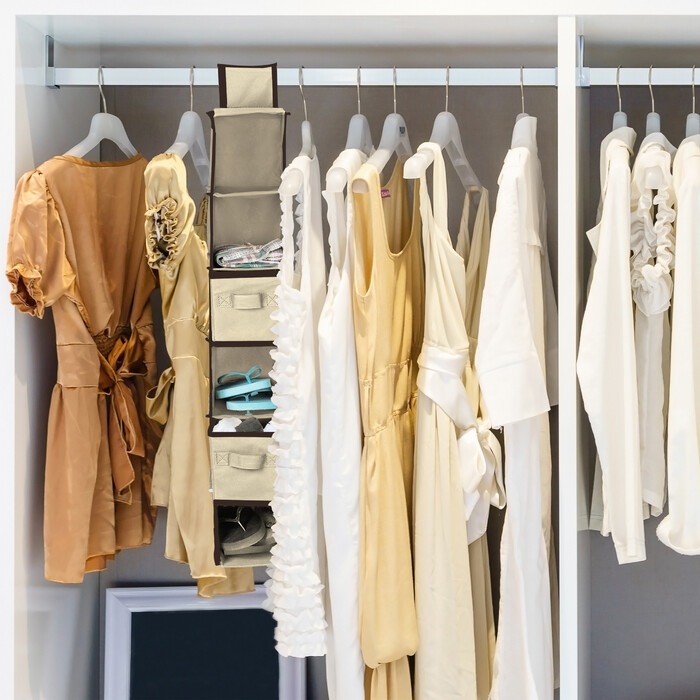 Hang-in Closet Shelf
