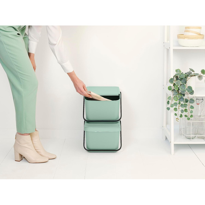 Сміттєвий кошик з кришкою Brabantia Sort & Go 16-20 л, для сортування відходів та тари, світло-зелений (Jade Green)