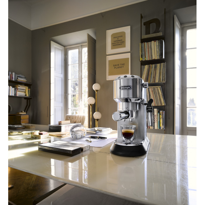 Ріжкова кавомашина De'Longhi EC 685.M, 1350 Вт, сріблястий/сірий