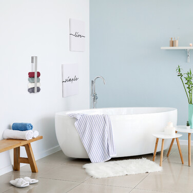 Relaxdays Towel Rack, No Drilling, Silver