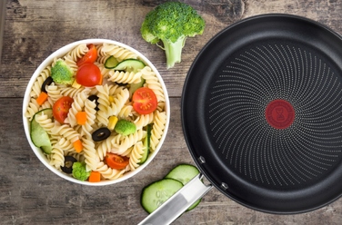 Набір сковорідок Tefal Intuition, 4 предмети, сріблясті, з антипригарним покриттям, 20/24/26/28 см