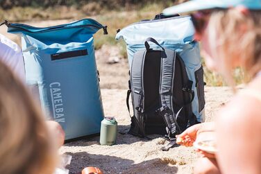 CamelBak Horizon Can Cooler, Insulated Stainless Steel (COASTAL, 500ML)