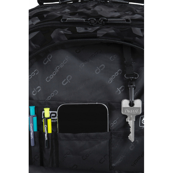 Шкільний багатокамерний рюкзак CoolPack, чорний, 28 л