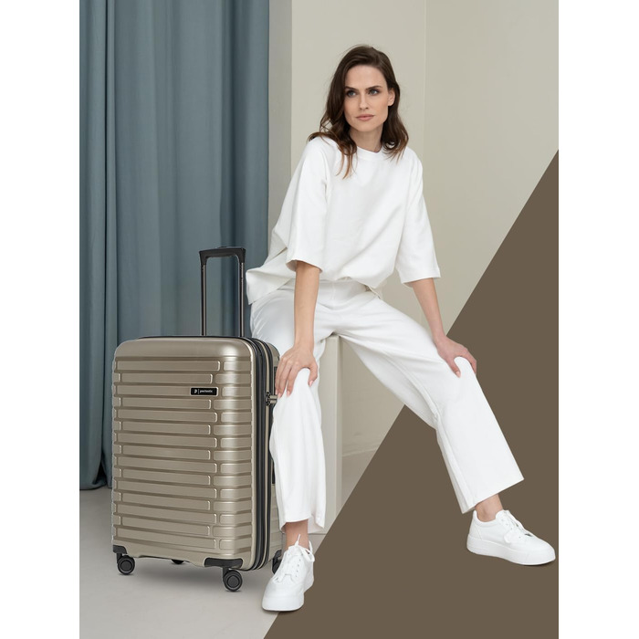 Чемодан на колесах середнього розміру з жорстким корпусом, 66 см, розширюється до 75 літрів, з TSA-замком, з поліпропілену (Collection 04), колір шампань металік