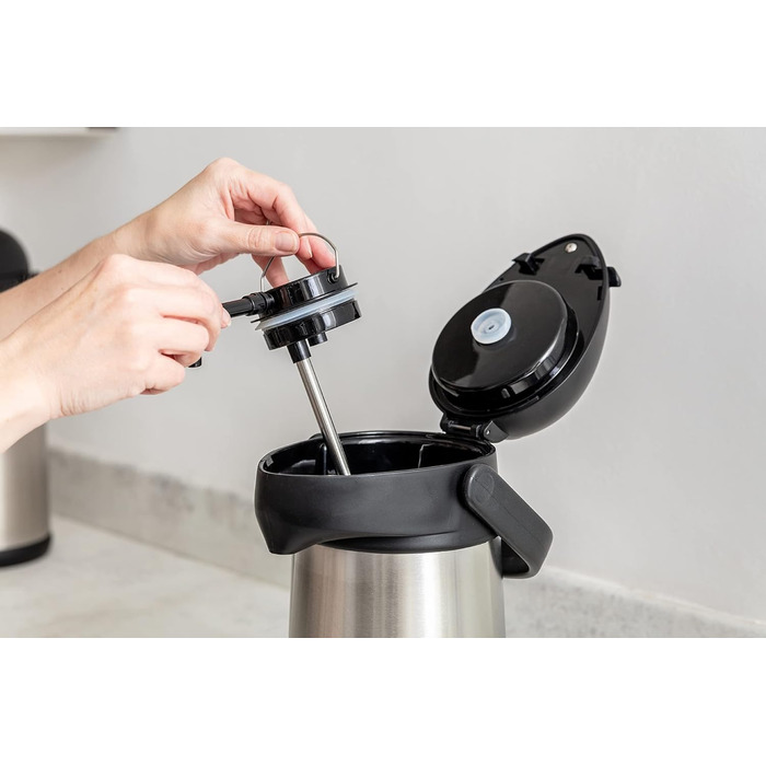 Emsa 637301600 President Insulated Pump Carafe | Capacity: 3 Liters | 12 hours hot | Detachable pump head | Integrated carrying handle | Stainless steel/Black