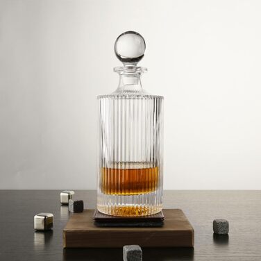 Whiskey Decanter Set with 2 Glasses - Modern Design, 765ml - Ideal for Scotch & Liquor