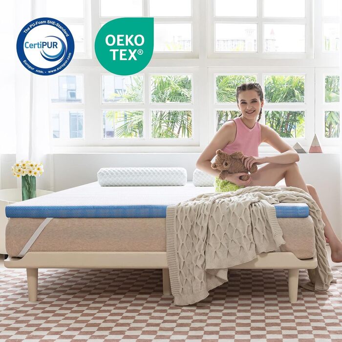 Amazon Basics Memory Foam Mattress Topper with Straps, 140 x 200 cm, 5 cm Height, White