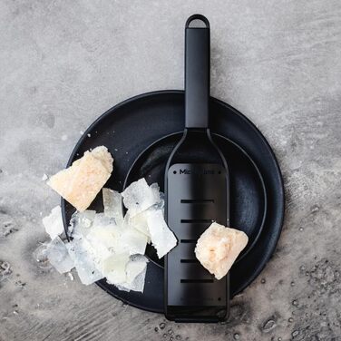 Тертка Microplane Black Sheep велика для цитрусових, пармезану, імбиру, шоколаду та мускатного горіха (нержавіюча сталь, США)