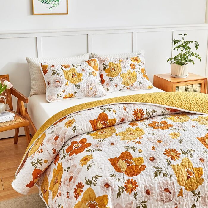 Комплект постільної білизни King Size з жовтим квітковим принтом, 3 предмети, мікрофібра, літній, двосторонній, біло-оранжевий, легкий, всесезонний, 1 стьобана ковдра