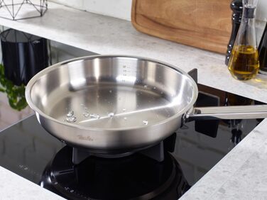 Сковорода Fissler Original Profi Collection з нержавіючої сталі, 24 см, з внутрішньою шкалою та зоною для приготування на грилі (без Novogrill), для індукційних плит