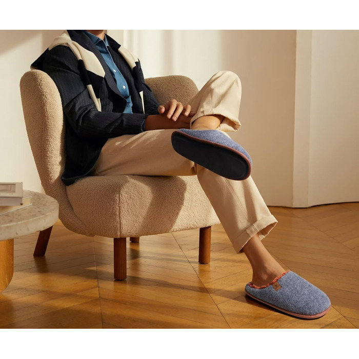 Чоловічі фетрові домашні тапочки KuaiLu: теплі, зручні, з м'якою підкладкою. Зручні для дому та вулиці, антиковзаюча підошва, розмір 43 EU, сірий колір