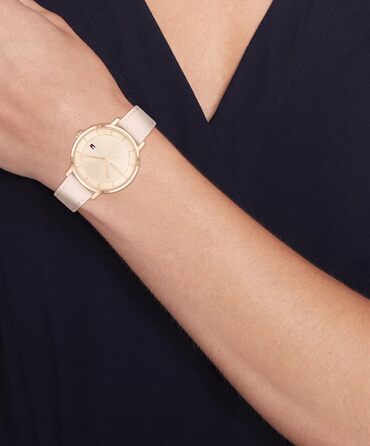 Годинник Tommy Hilfiger для жінок з кварцовим механізмом та сталевим браслетом (ланцюговим або сітковим), шкіряний або силіконовий ремінець (рожевий)