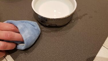 Підкладка під миску SanoZoo для котів (40x60 см, фіолетова) – екологічна, Made in Germany