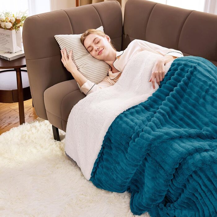 Плед WAVVE Sherpa з плюшем, теплий та м'який, 150x200 см, великий, двосторонній, колір: бірюзовий