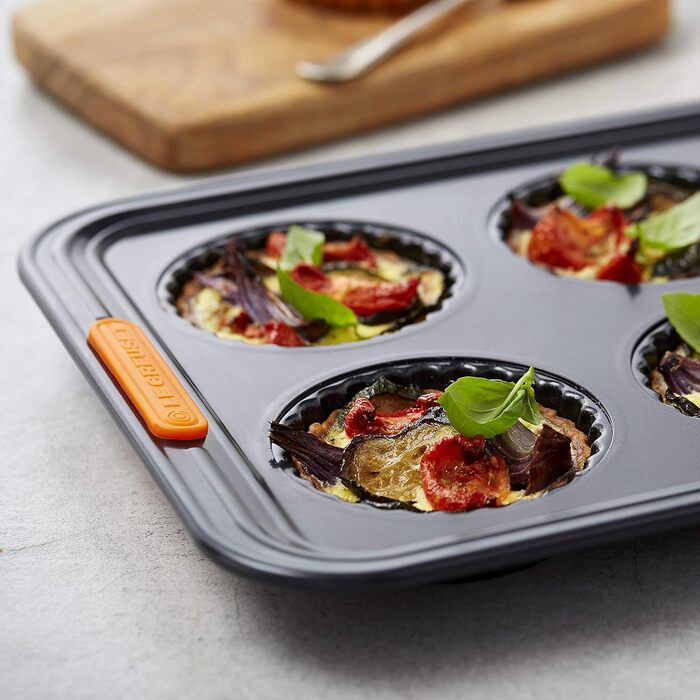 Форма для тарталеток Le Creuset антипригарна, на 6 шт, з вуглецевої сталі, стійка до закваски, антрацит/помаранчева