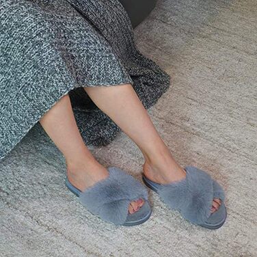 Тапочки жіночі зимові з плюшу, теплі, з антиковзким покриттям, зручні, пухнасті, сірі, 39/40 EU