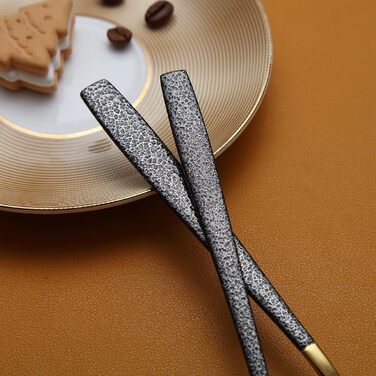 Набір столових приборів 24 предмети з золотими ручками та чорним мармуровим покриттям, нержавіюча сталь, ніж з титановим покриттям, для 6 осіб