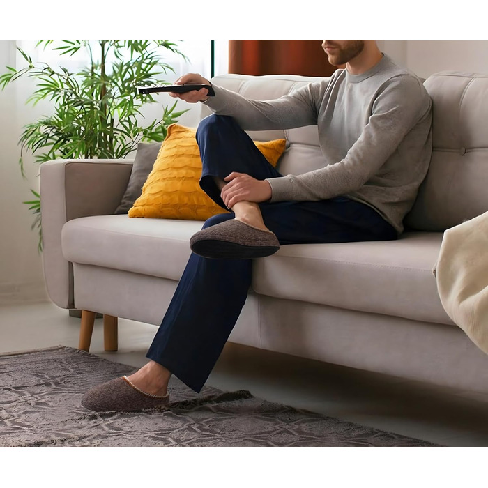 Чоловічі пантолетки COFACE з м'якою піною Memory Foam, зручні шльопанці для дому та вулиці (колір кавовий, 46 EU)