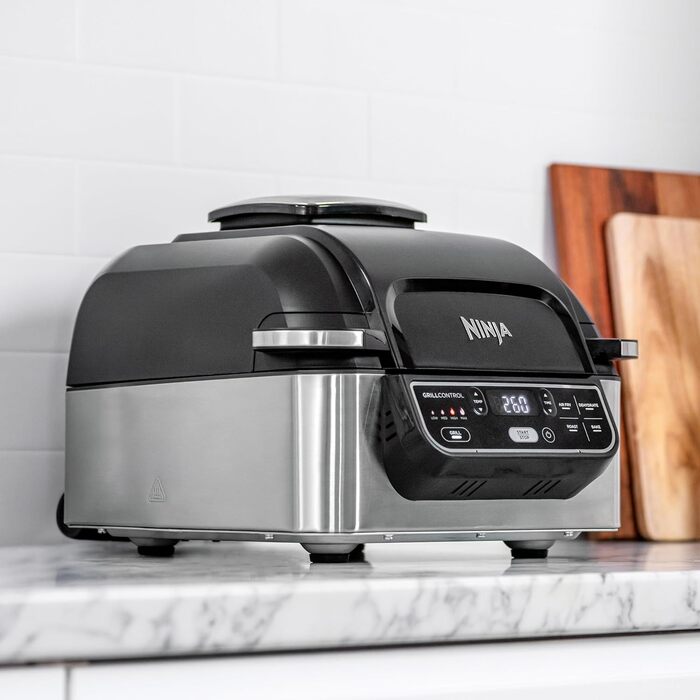 Ninja Foodi Grill & Air Fryer, 5.7L Air Fryer, Air Fryer, Dishwasher-Safe Parts, 5-in-1, Black/Silver AG301EU Grill & Air Fryer 5.7L Black/Silver